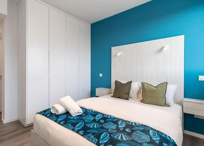 Beachcomber 2-bedroom In Апартаменты