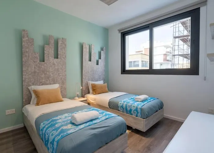 Апартаменты Beachcomber 2-bedroom In