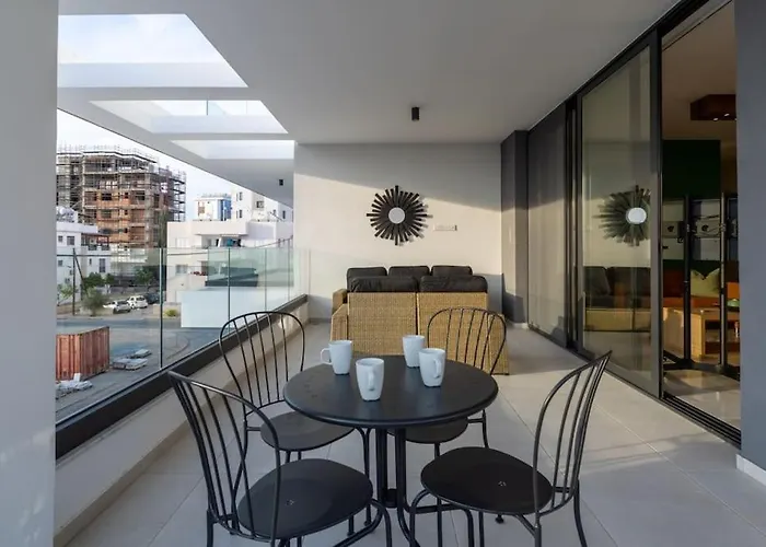 Апартаменты Beachcomber 2-bedroom In