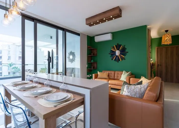 Beachcomber 2-bedroom In *