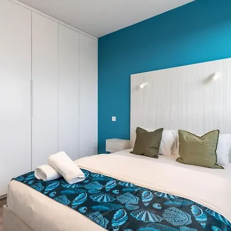 Beachcomber 2-bedroom In Апартаменты