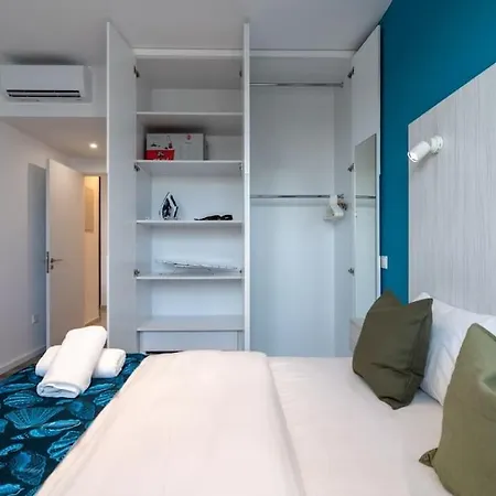 Beachcomber 2-bedroom In * ラルナカ